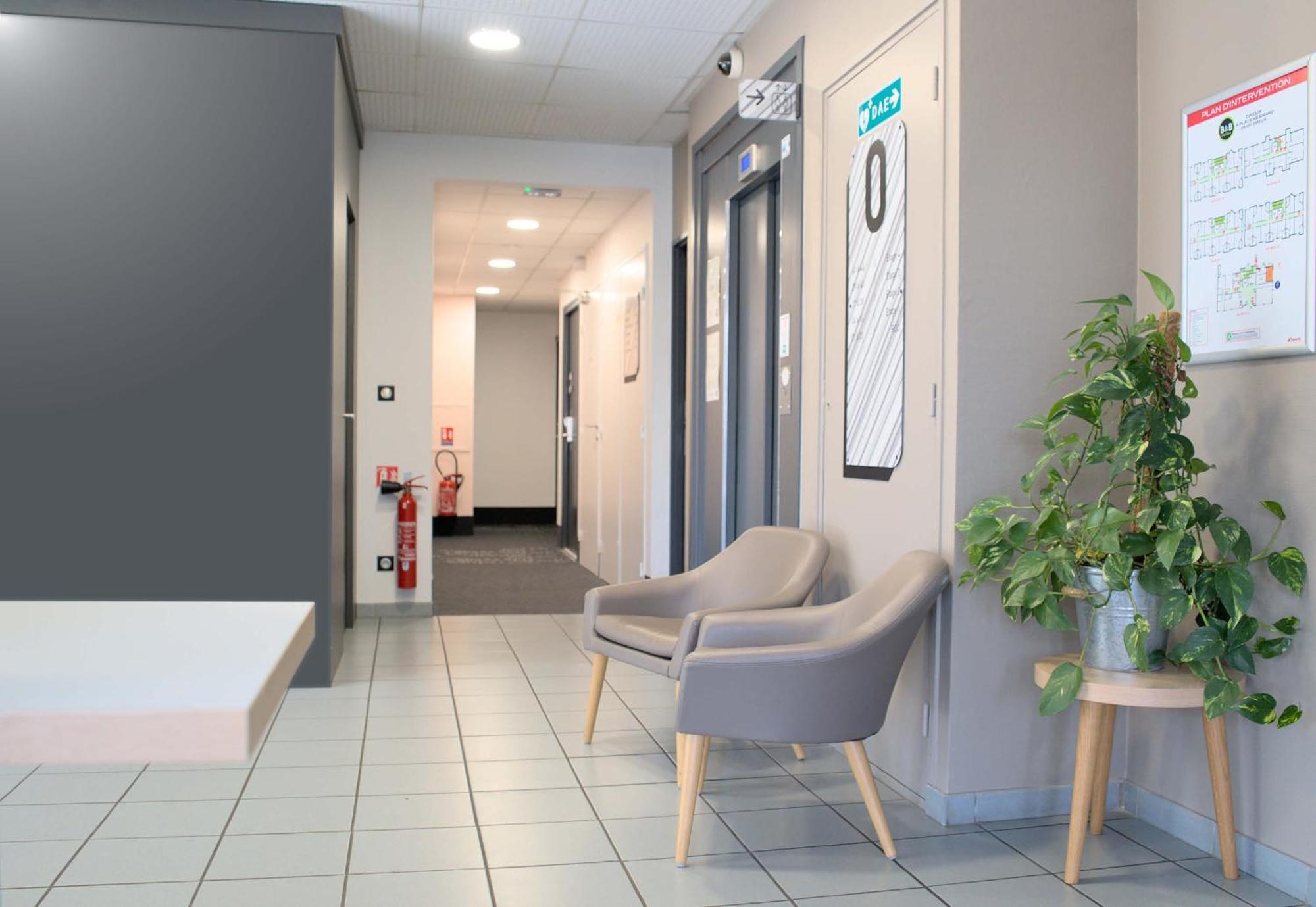 B&B Hotel Dreux Centre Bagian luar foto