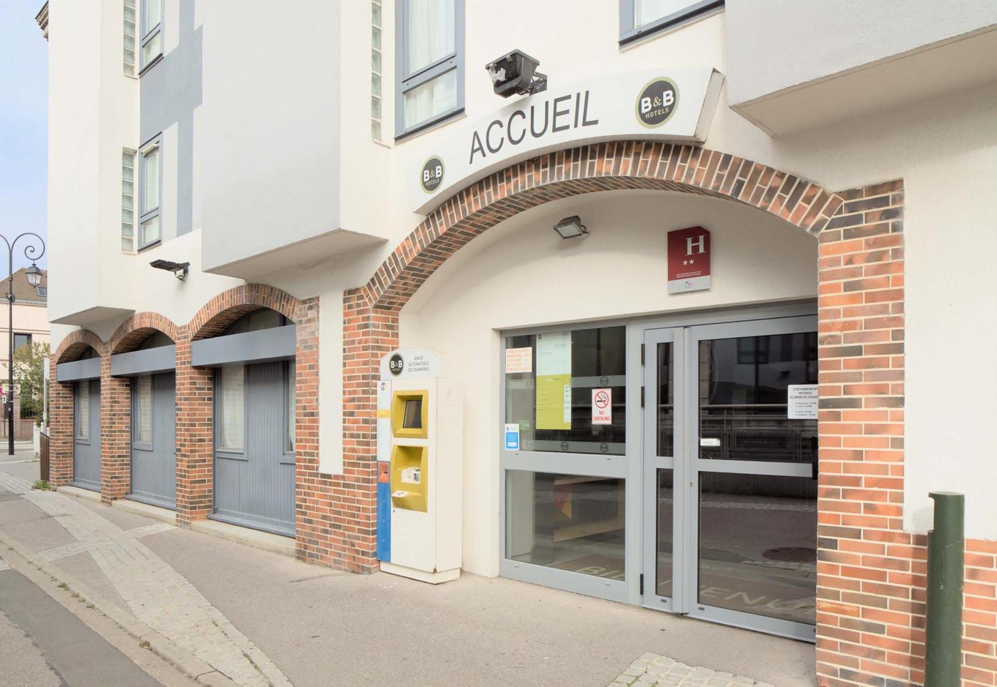 B&B Hotel Dreux Centre Bagian luar foto