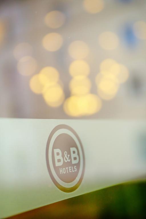 B&B Hotel Dreux Centre Bagian luar foto